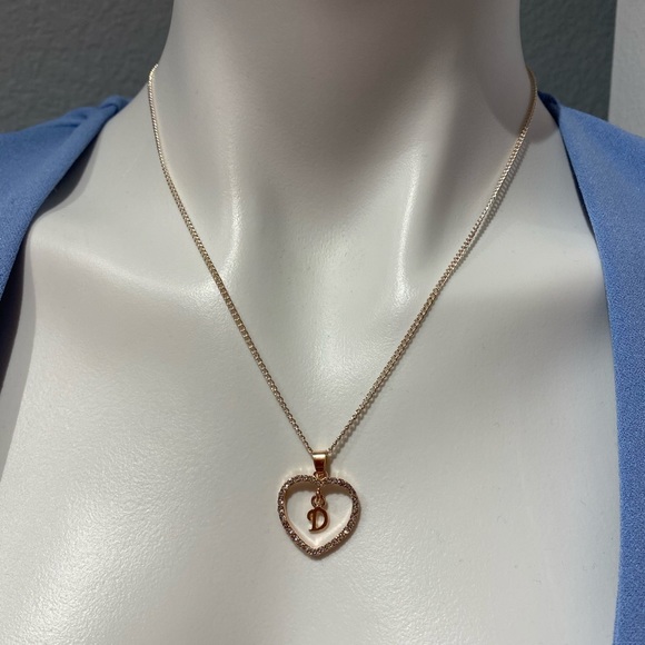Fashion Gold Tone Letter D Love Necklace - Picture 2 of 4